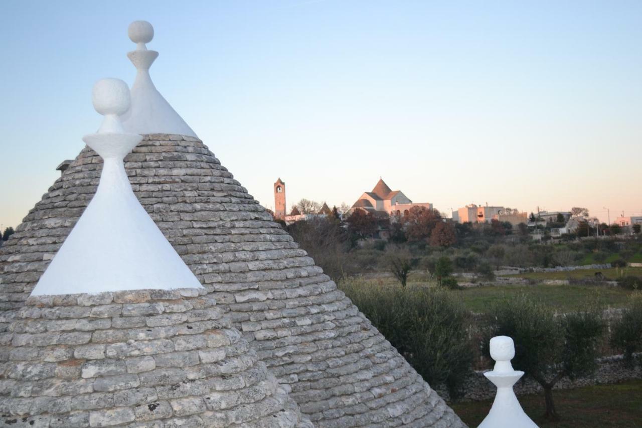 I Trulli Del Fattore Locorotondo Eksteriør bilde